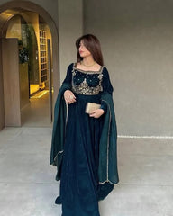 Formal velvet maxi collection