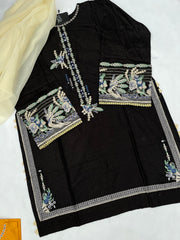 Thread embroidered kurta