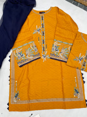 Thread embroidered kurta
