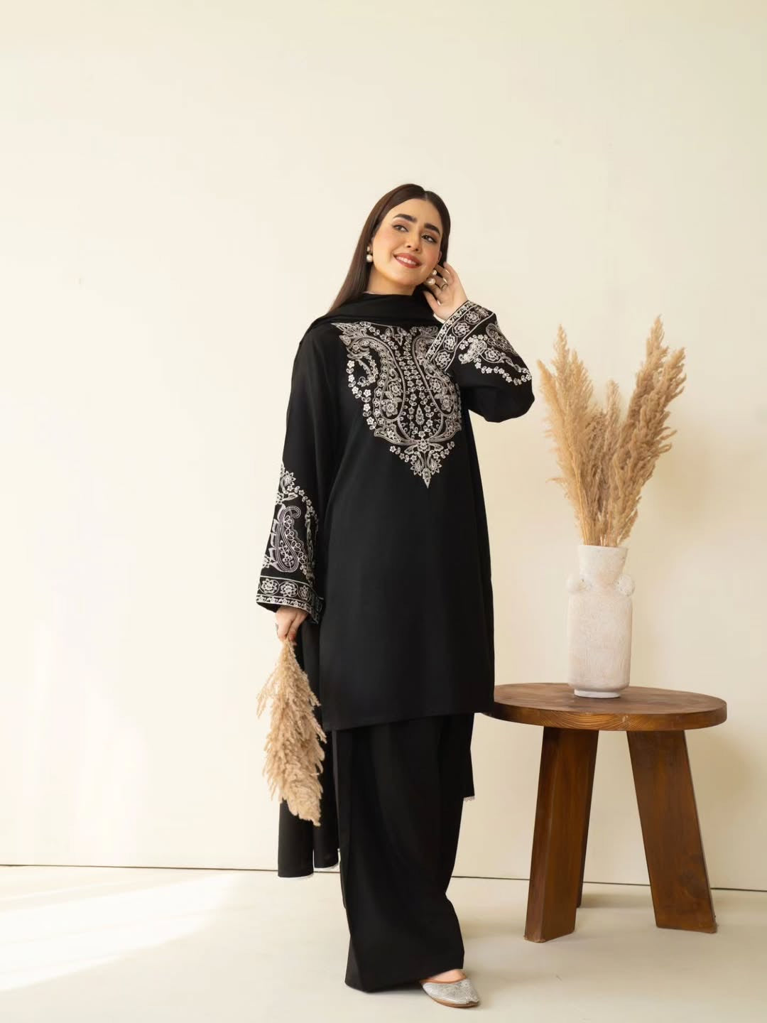 ROSHI TRADITIONAL DRESS